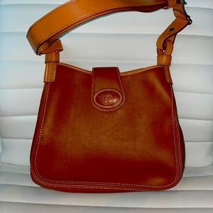 Dooney & Bourke shoulder bag